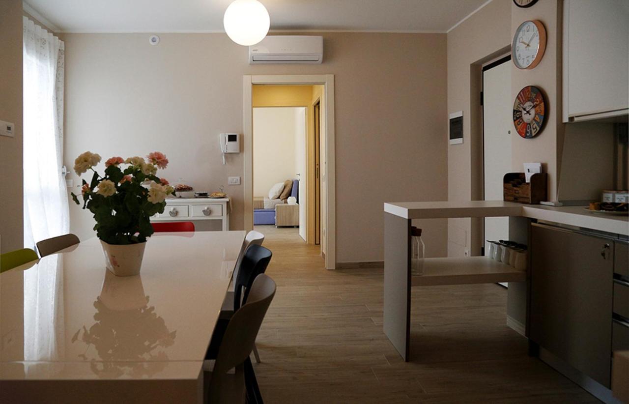 C.A.V. B&B Curiel20 San Donato Milanese Exterior foto