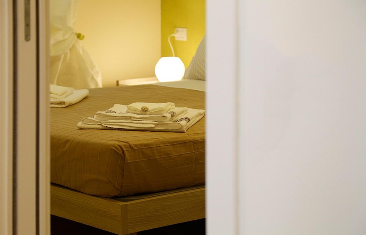 C.A.V. B&B Curiel20 San Donato Milanese Exterior foto