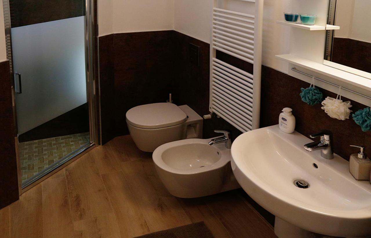 C.A.V. B&B Curiel20 San Donato Milanese Exterior foto