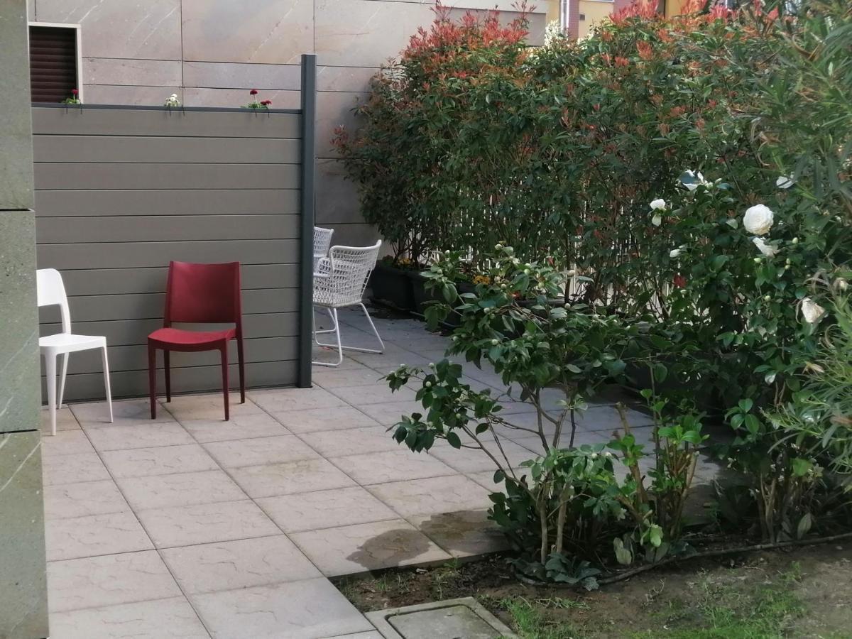 C.A.V. B&B Curiel20 San Donato Milanese Exterior foto
